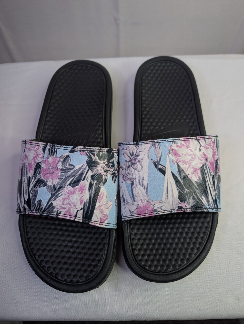 Nike Benassi Floral Print Slide Sandals Size 11